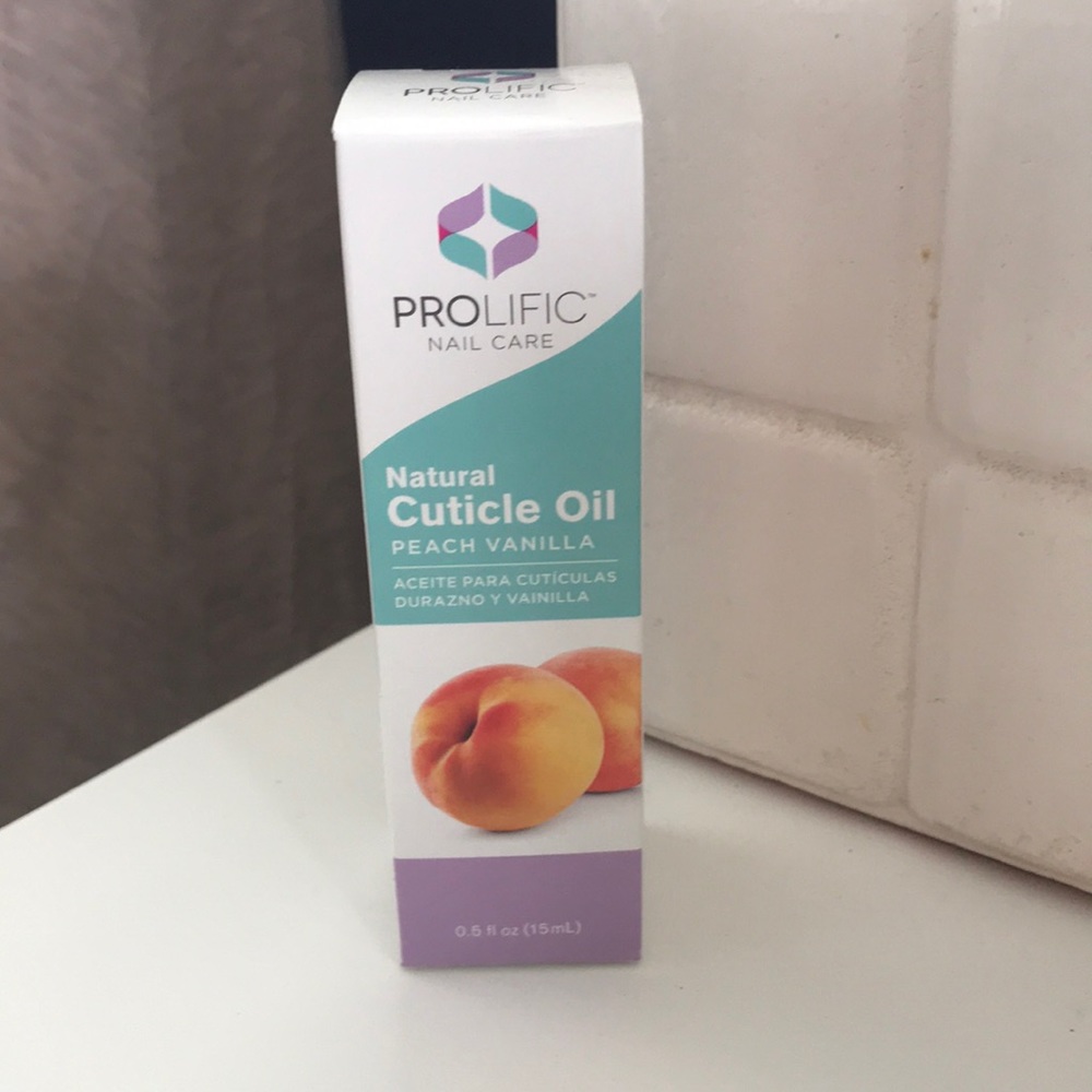 Prolific peach vanilla cuticle oil